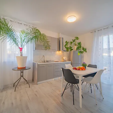 Goscinne U Elzbiety * Мжежино