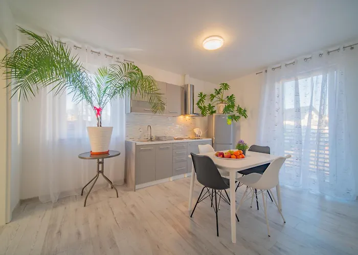 Gościnne U Elżbiety * Mrzeżyno